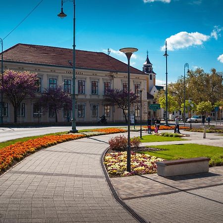 Berill Suites Sárvár Eksteriør bilde