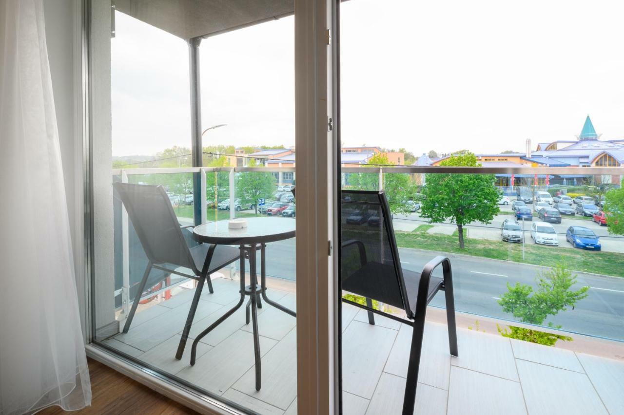 Berill Suites Sárvár Eksteriør bilde