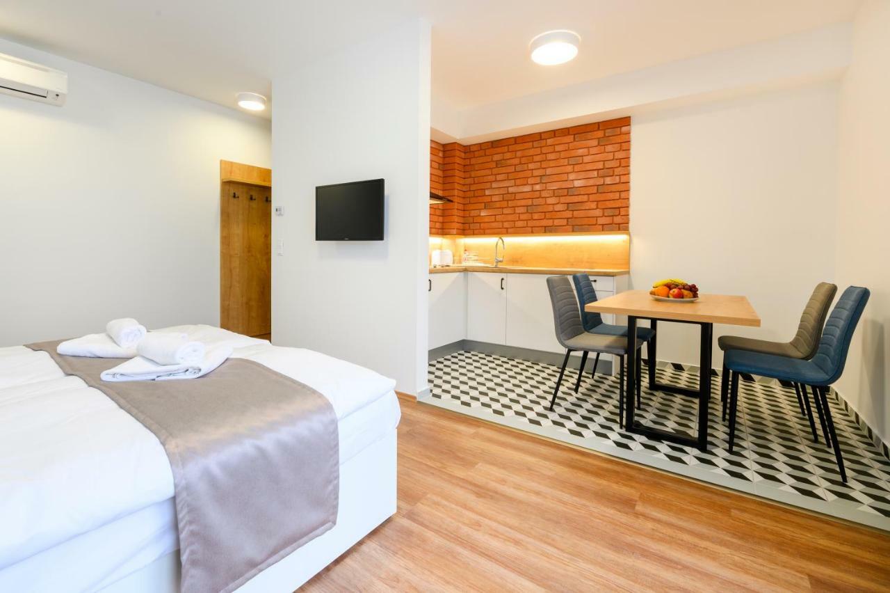 Berill Suites Sárvár Eksteriør bilde