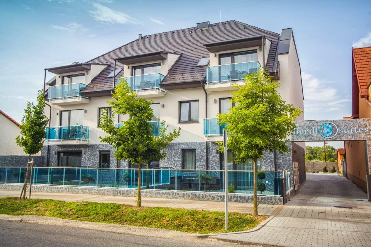 Berill Suites Sárvár Eksteriør bilde